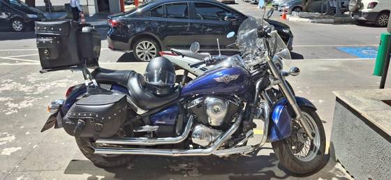 KAWASAKI VULCAN 900 CLASSIC 